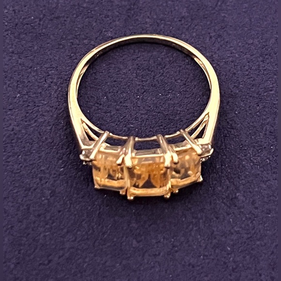 Miadora 10k Yellow Gold Emerald-Cut Citrine & Diamond Ring Size 7 - Picture 6 of 8